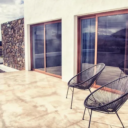 Casa De La Nobleza Country house Tinajo