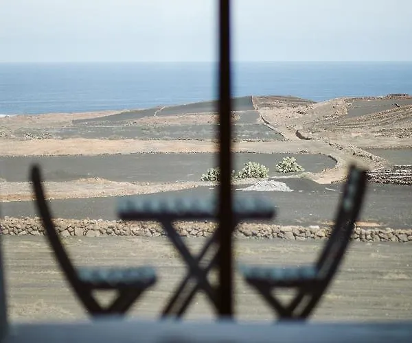 Casa De La Nobleza Tinajo