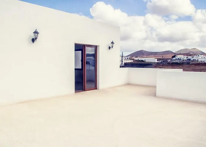 Casa De La Nobleza Country house Tinajo